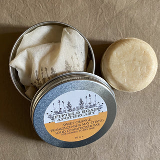 Solid conditioner bar